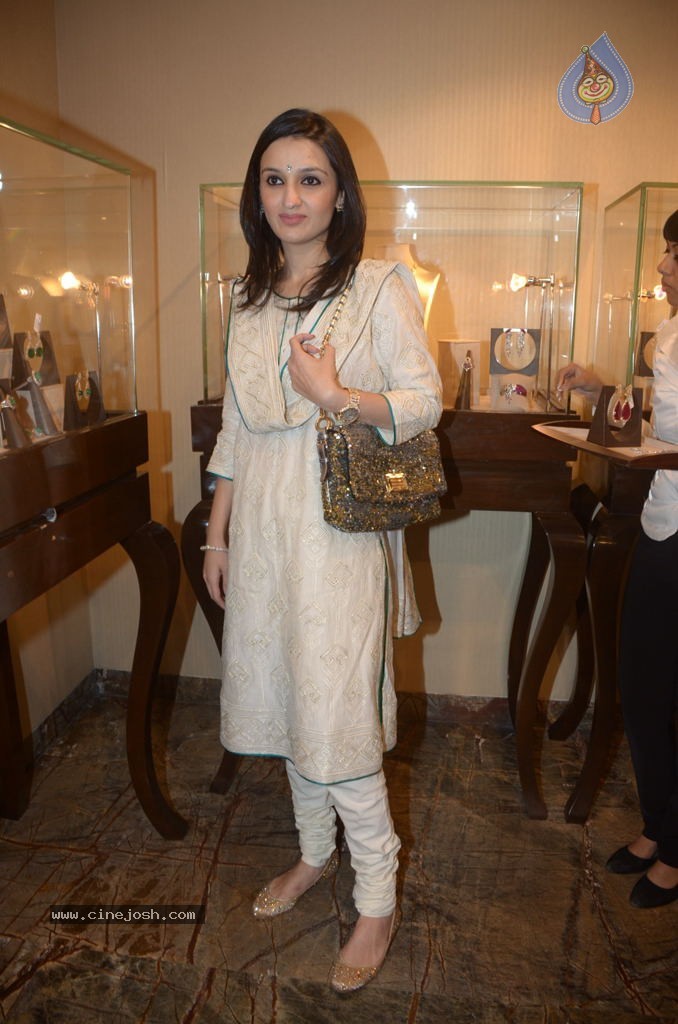 Bolly Celebs at Flagship Store 1st Anniversary Event - 25 / 27 photos