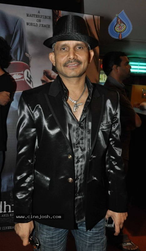 Celebs at Gandhi to Hitler Movie Premiere Show - 5 / 32 photos