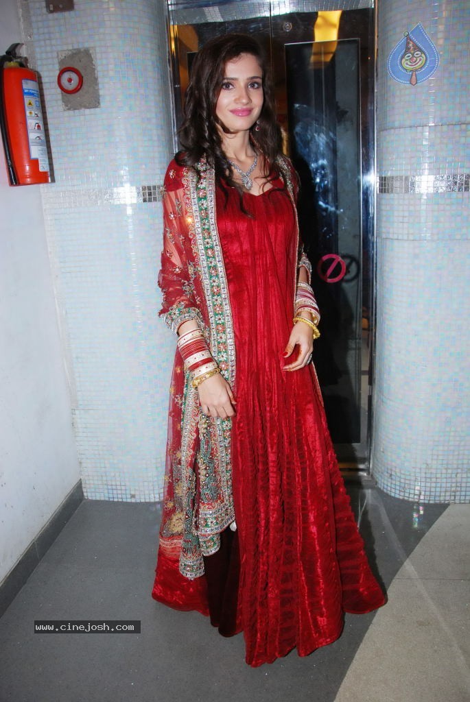 Celebs at Gaurav Sheth Party - 11 / 31 photos