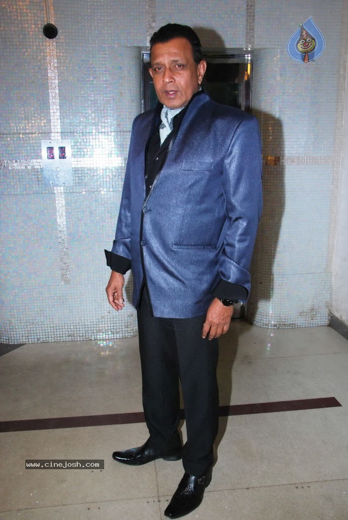 Celebs at Gaurav Sheth Party - 16 / 31 photos