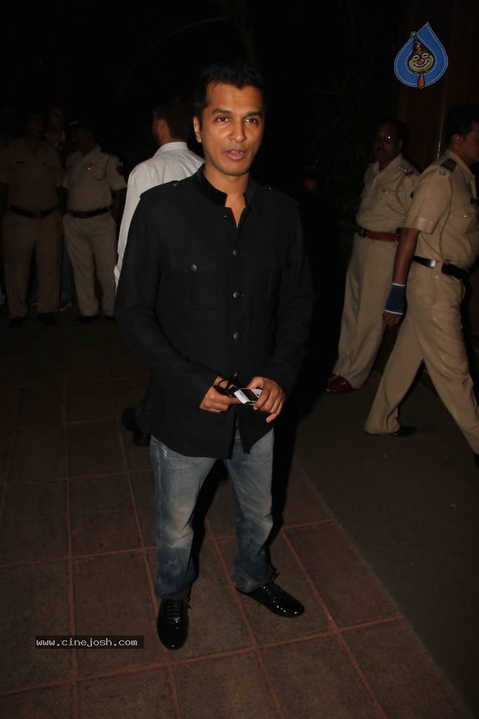 Genelia n Ritesh Sangeet Ceremony Photos - 97 / 174 photos