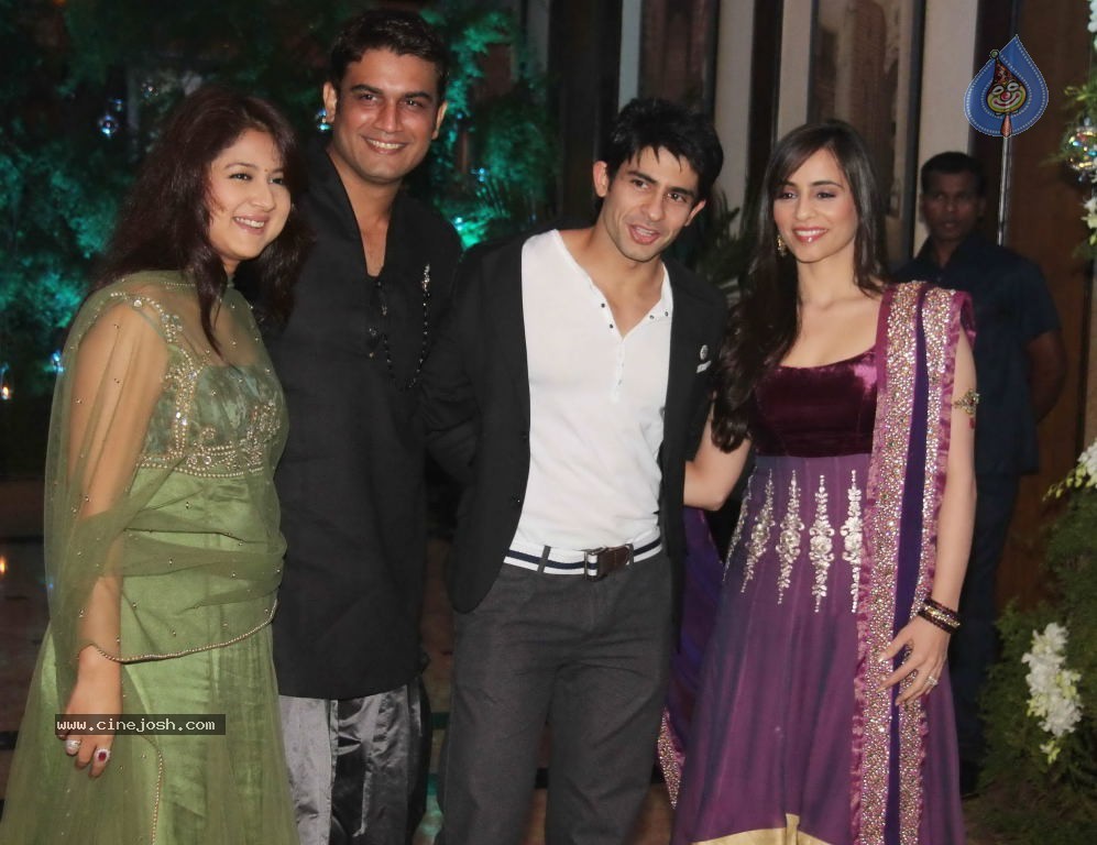 Genelia n Ritesh Sangeet Ceremony Photos - 174 / 174 photos