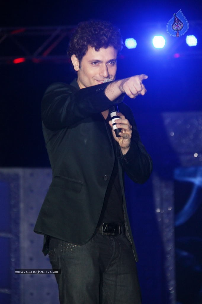 Hot Celebs at Gitanjali Bejeweled Fashion Show - 21 / 127 photos