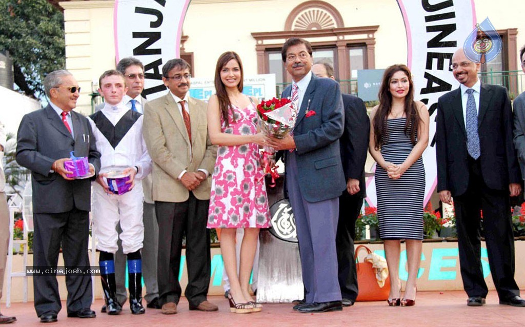 Celebs at Gitanjali Indian 1000 Guineas Race - 31 / 39 photos