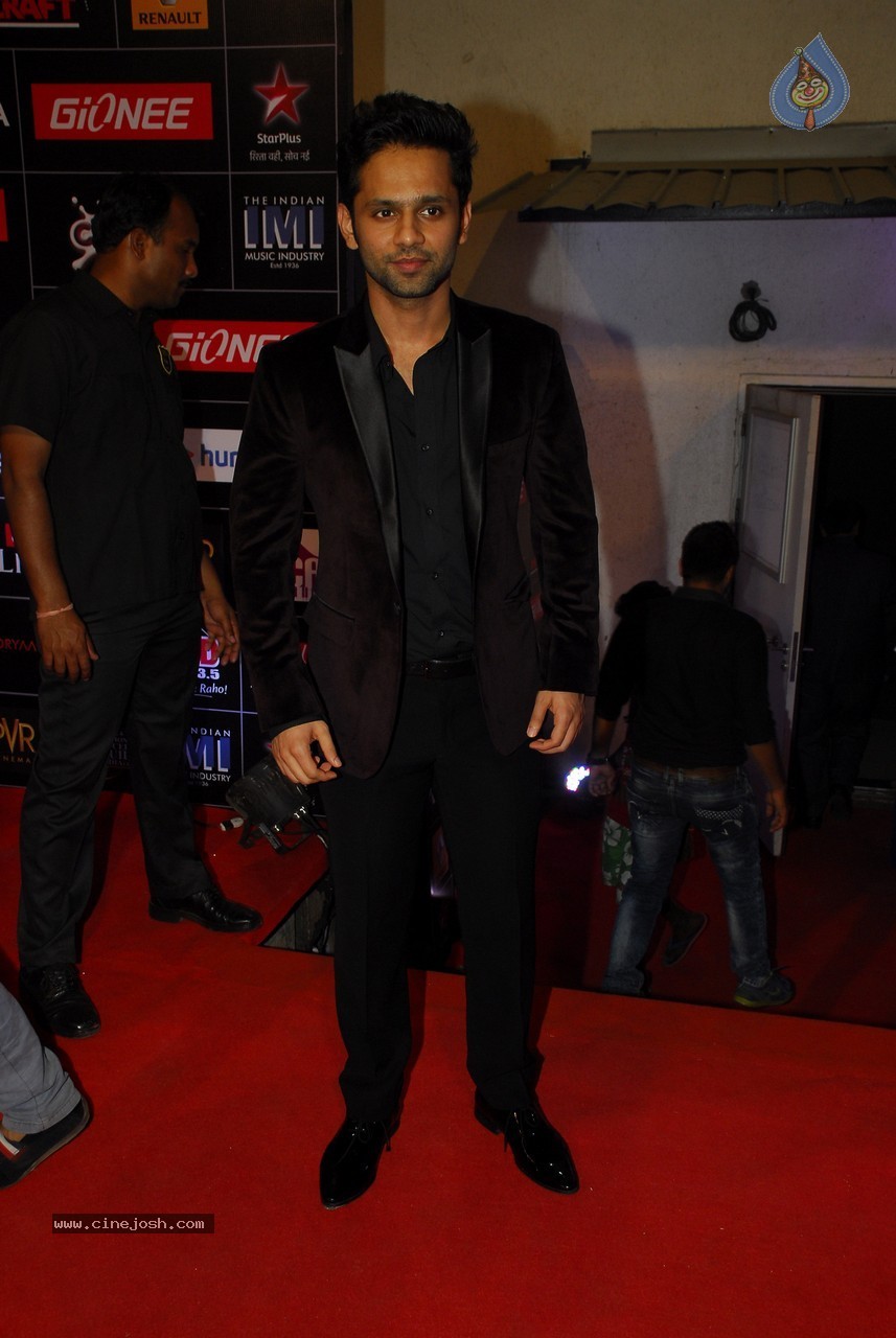 Celebs at Global Indian Music Awards 2015 - 39 / 76 photos
