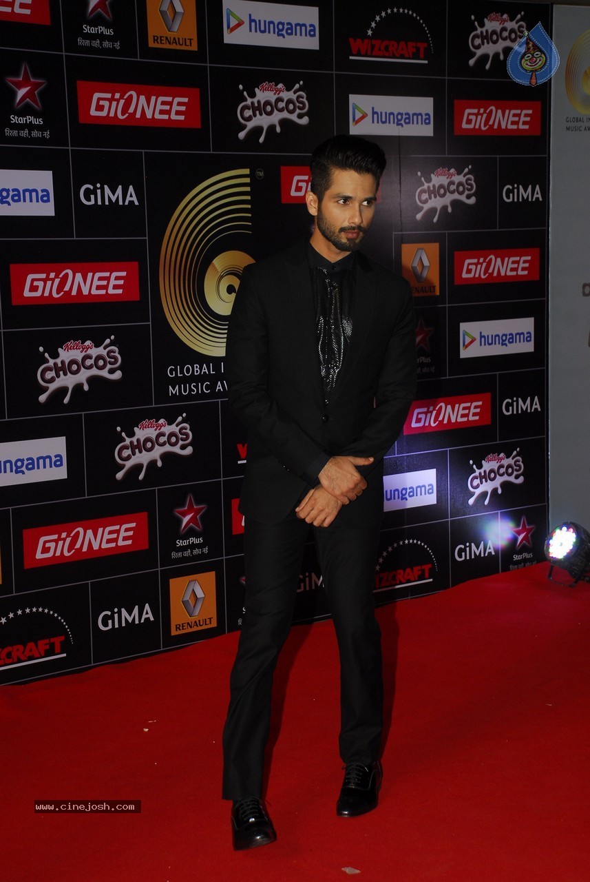Celebs at Global Indian Music Awards 2015 - 60 / 76 photos