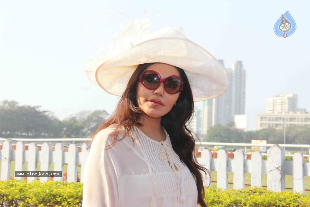 Celebs at Hello Magazine Racing Event - 62 / 122 photos