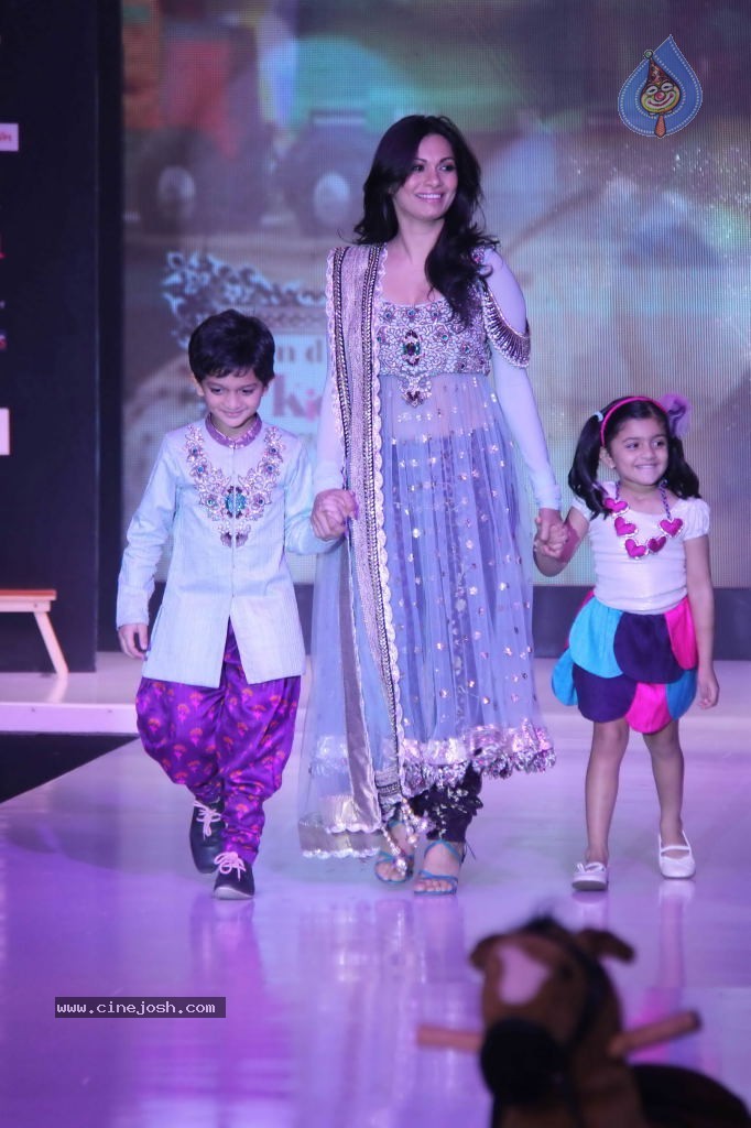 Celebs at India Kids Fashion Week - 43 / 111 photos