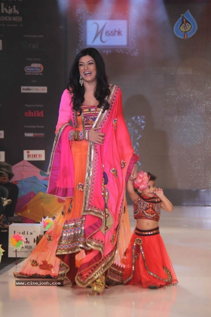 Celebs at India Kids Fashion Week - 52 / 111 photos
