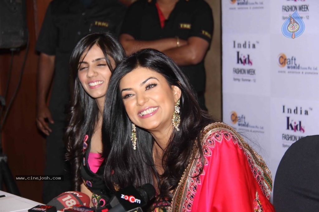 Celebs at India Kids Fashion Week - 80 / 111 photos