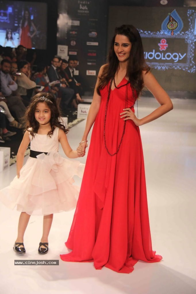 Celebs at India Kids Fashion Week - 83 / 111 photos