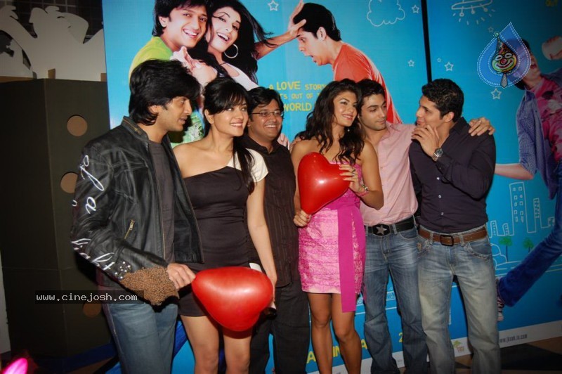 Celebs at Jaane Kahan Se Aaye Hai and Valentine's Day Premiere - 28 / 59 photos