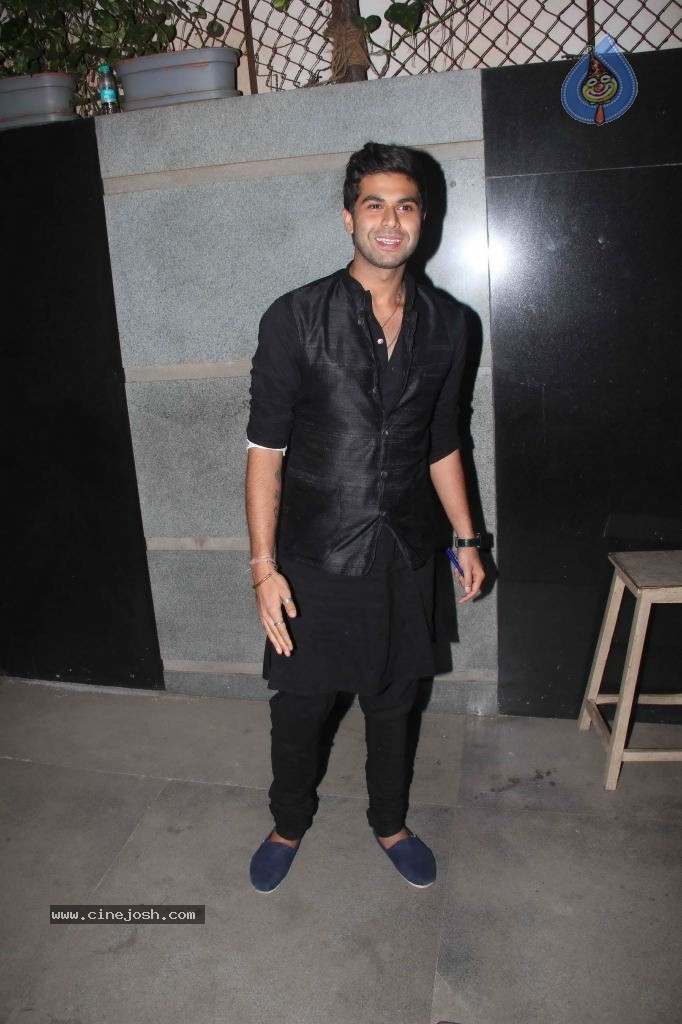 Celebs at Jackie Bhagnani Bday Party - 32 / 49 photos