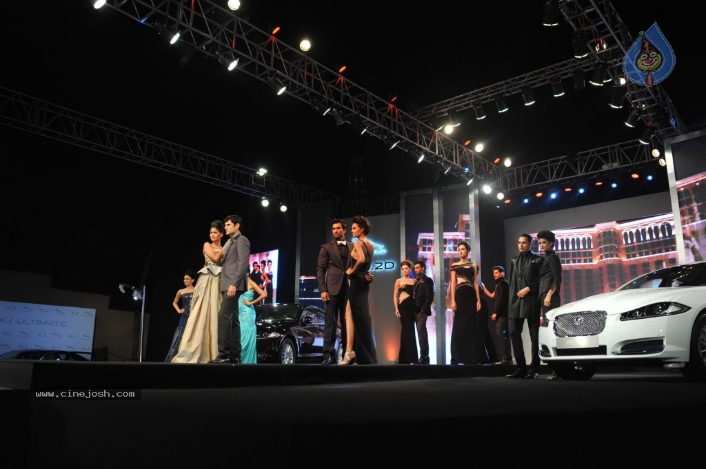 Celebs at Jaguar Couture Fashion Show - 32 / 46 photos