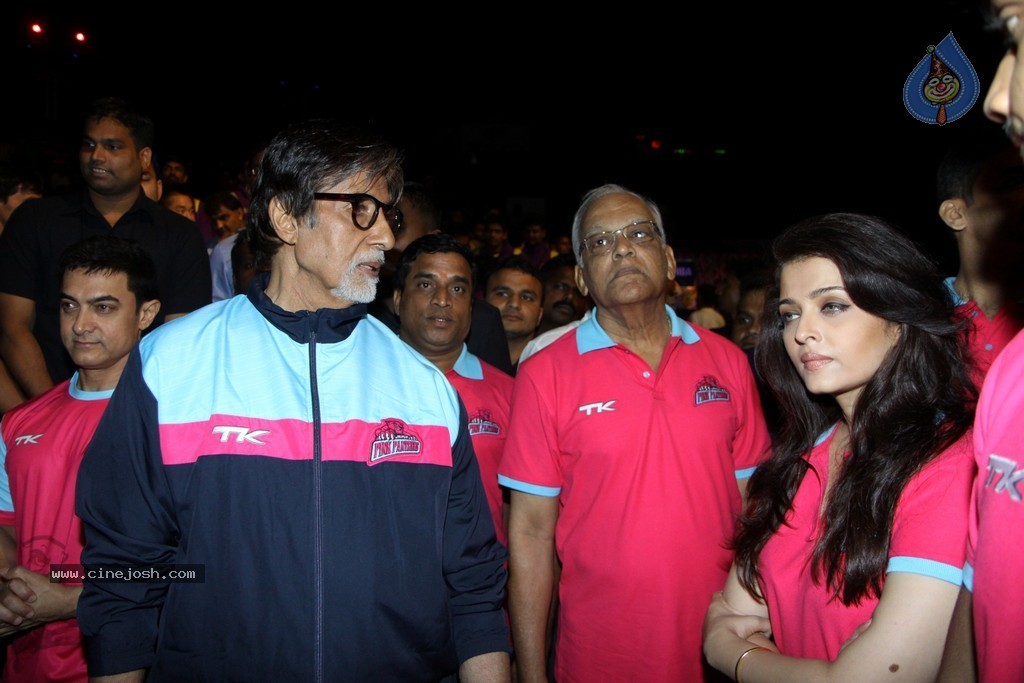 Celebs at Jaipur Pink Panthers Pro Kabaddi League Match - 84 / 85 photos
