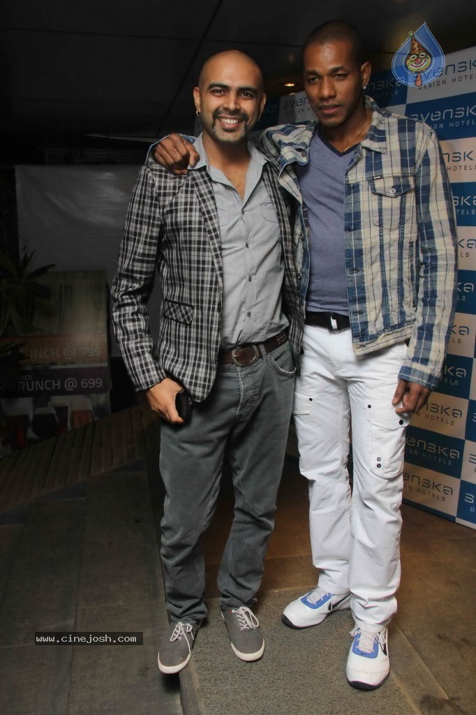 Celebs at James Harrison Party - 23 / 41 photos