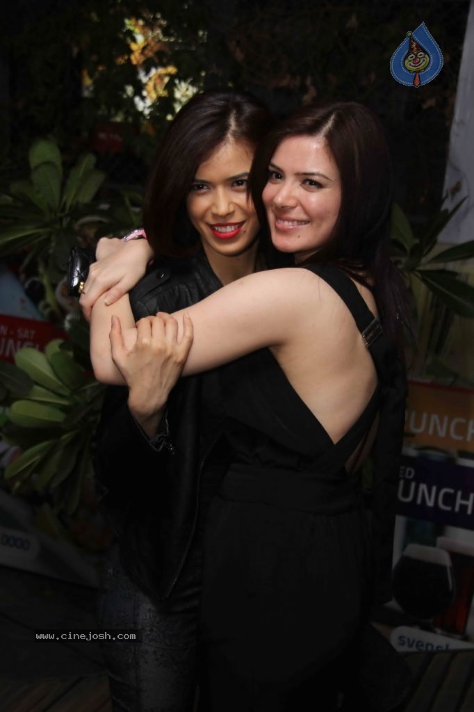 Celebs at James Harrison Party - 27 / 41 photos