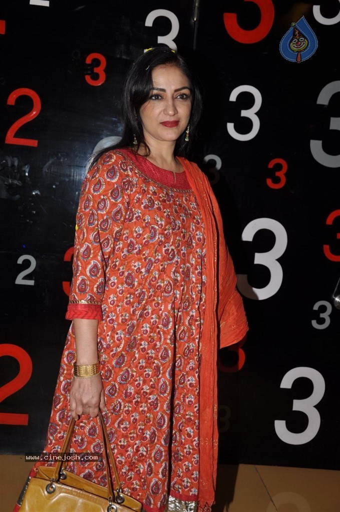 Celebs at Kannada Film PARIE Premiere - 2 / 35 photos