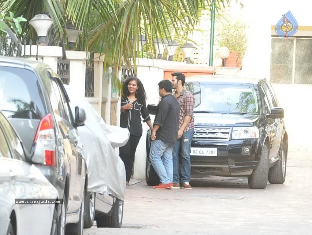 Celebs at Karan Johar Bday Party - 101 / 110 photos