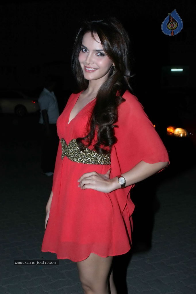 Celebs at Kiehl India Store Launch - 11 / 57 photos