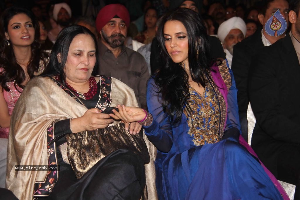 Celebs at Kiran Bawa Lohri Festival Event - 7 / 86 photos