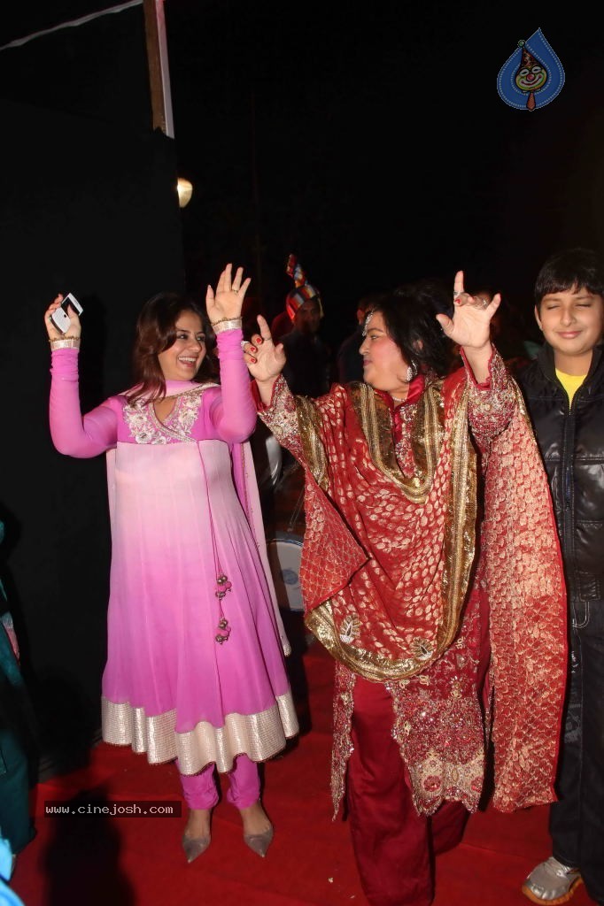 Celebs at Kiran Bawa Lohri Festival Event - 23 / 86 photos