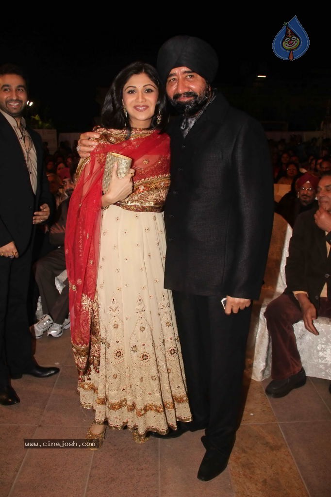 Celebs at Kiran Bawa Lohri Festival Event - 60 / 86 photos