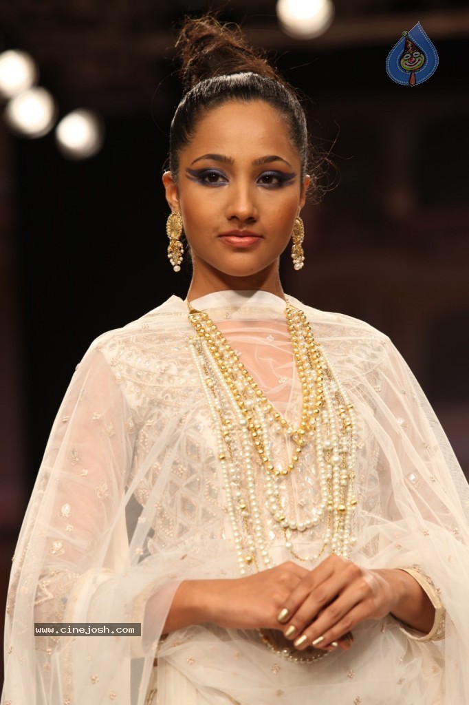 Celebs at LFW Winter Festive 2013 Day 1 - 24 / 106 photos