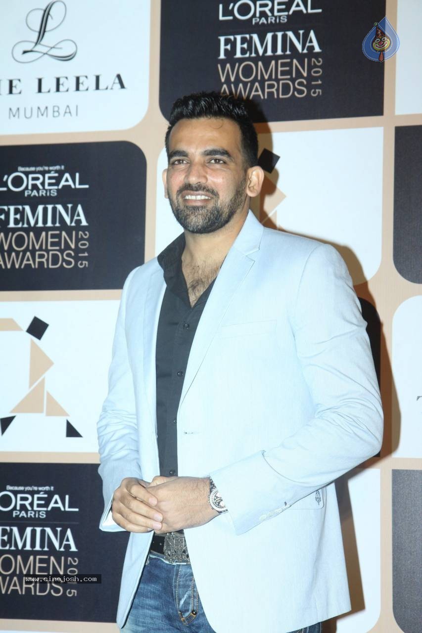 Celebs at LOreal Paris Femina Women Awards 2015 - 30 / 59 photos