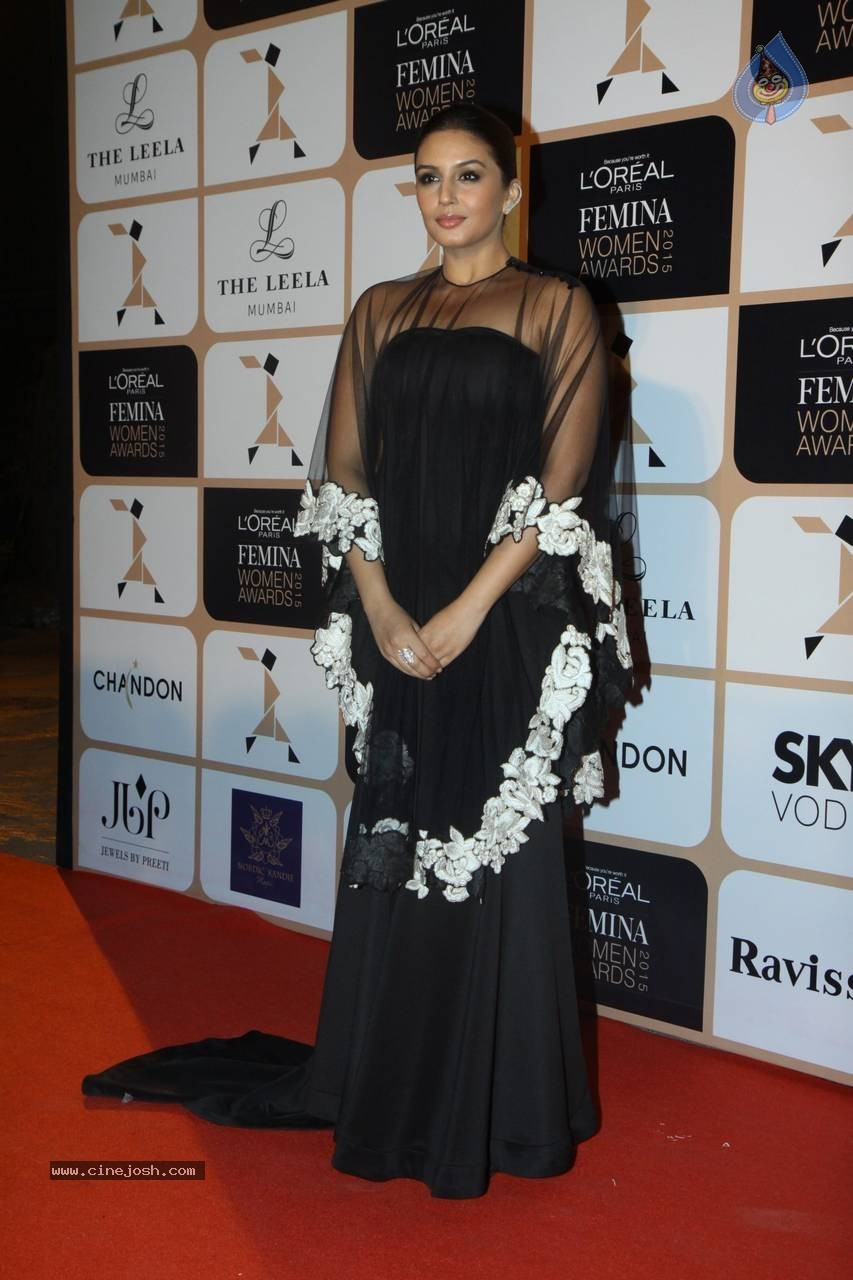 Celebs at LOreal Paris Femina Women Awards 2015 - 39 / 59 photos