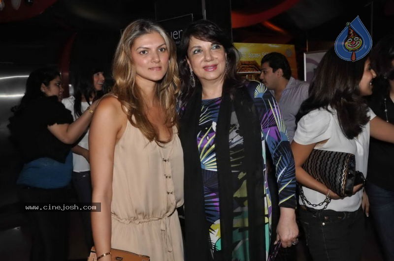 Celebs at Love BreakUps Zindagi Premiere - 2 / 115 photos