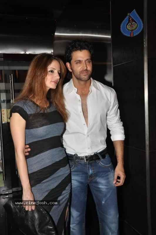 Celebs at Love BreakUps Zindagi Premiere - 29 / 115 photos