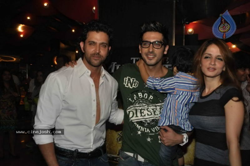 Celebs at Love BreakUps Zindagi Premiere - 43 / 115 photos