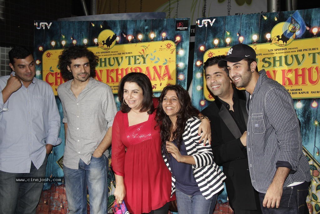 Celebs at Luv Shuv Tey Chicken Khurana Special Show - 18 / 76 photos