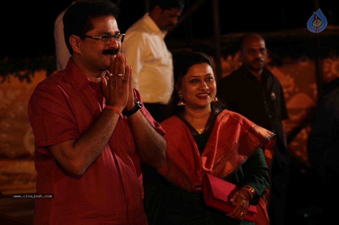 Celebs at Manali Jagtap Wedding Reception - 37 / 72 photos