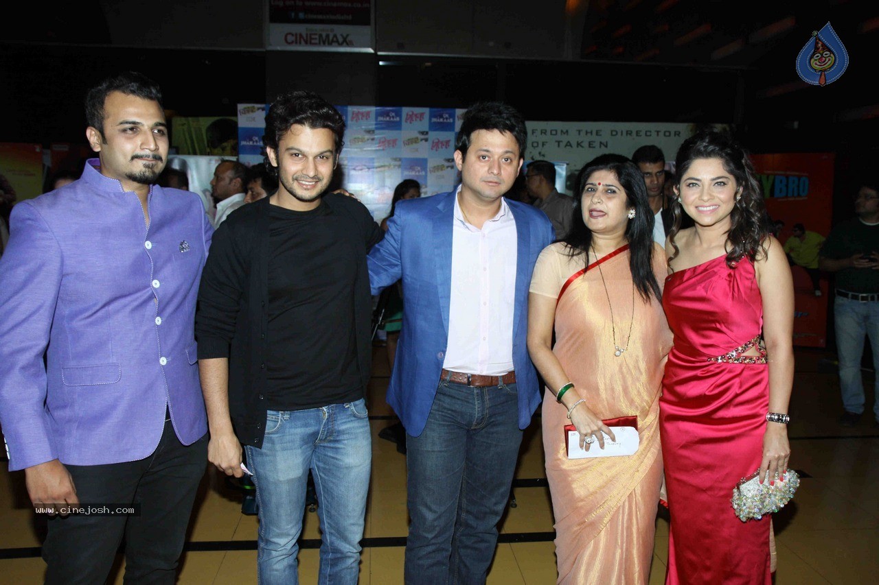 Celebs at Marathi Film Mitwaa Premiere - 52 / 77 photos