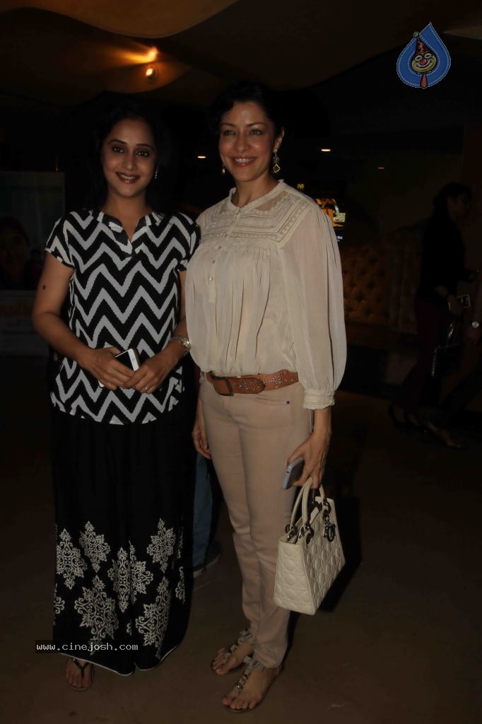 Celebs at Marathi Film Yellow Special Show - 5 / 46 photos