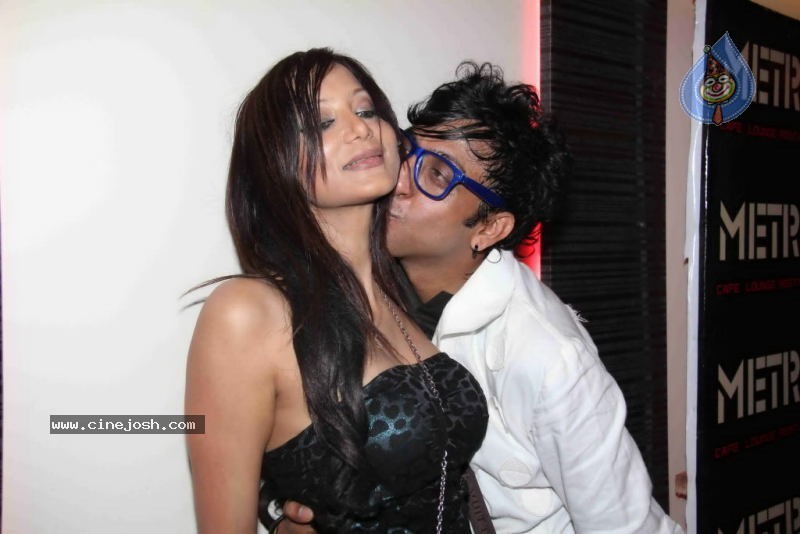 Celebs at Metro Cafe Lounge Restaurant Launch - 10 / 63 photos
