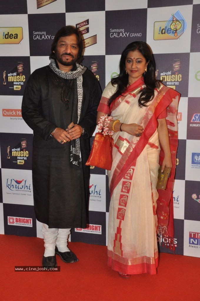 Celebs at Mirchi Music Awards 2012 - 31 / 90 photos