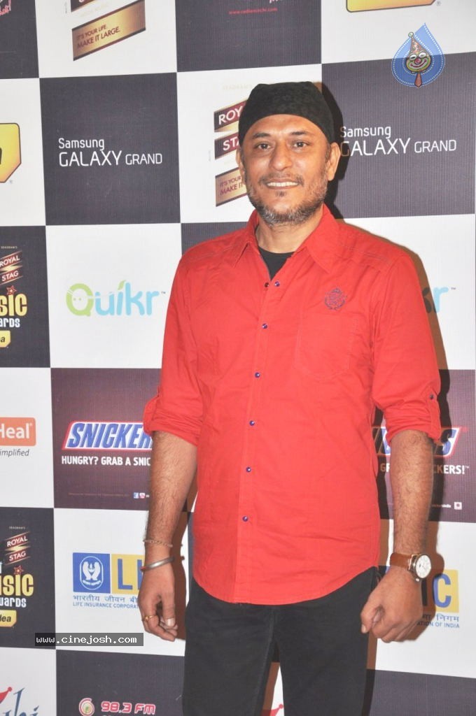 Celebs at Mirchi Music Awards 2012 - 55 / 90 photos