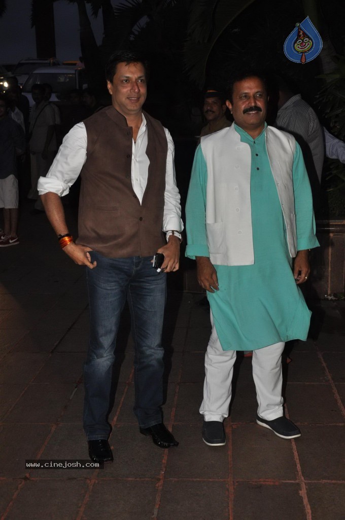 Celebs at MLA Baba Siddiqui Iftar Party - 26 / 86 photos
