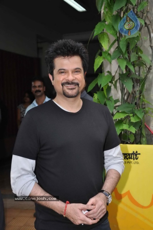 Celebs at Muhurat of Film Double Dhamaal - 60 / 102 photos