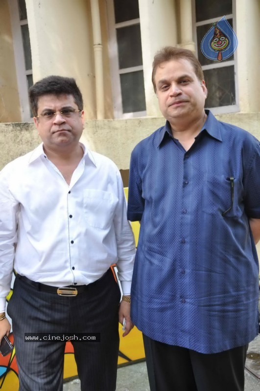 Celebs at Muhurat of Film Double Dhamaal - 61 / 102 photos