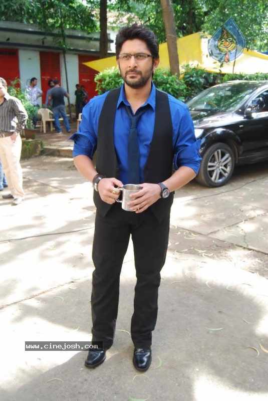 Celebs at Muhurat of Film Double Dhamaal - 67 / 102 photos