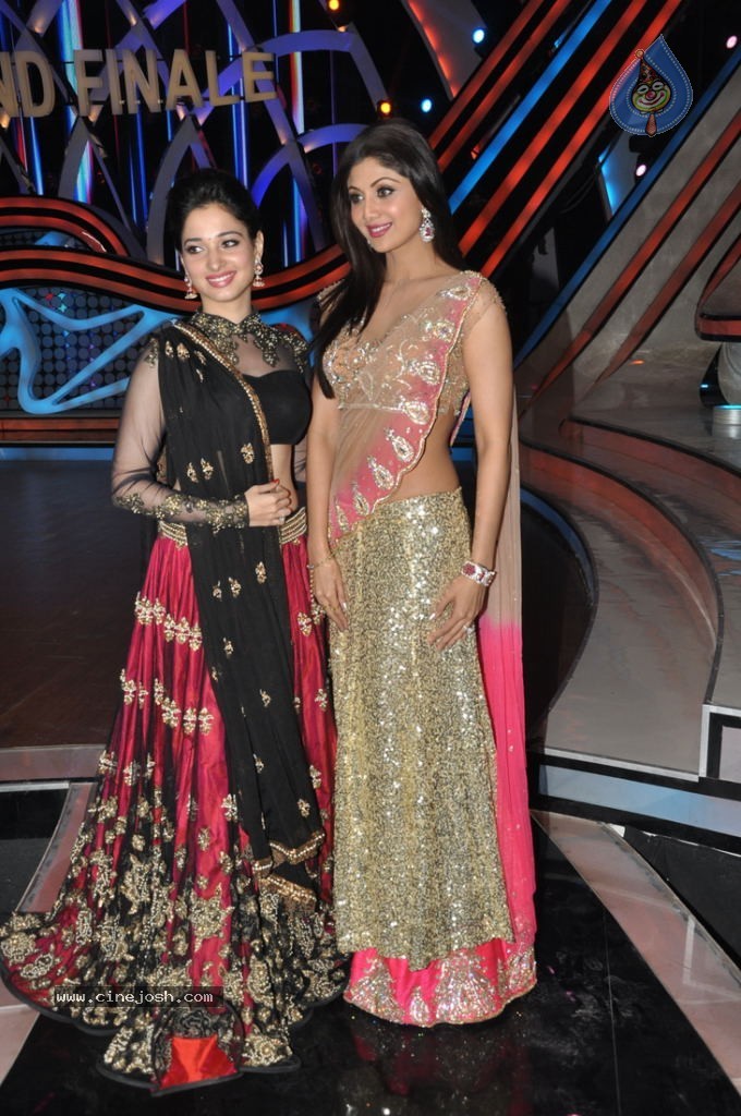 Celebs at Nach Baliye 5 Grand Finale - 29 / 47 photos