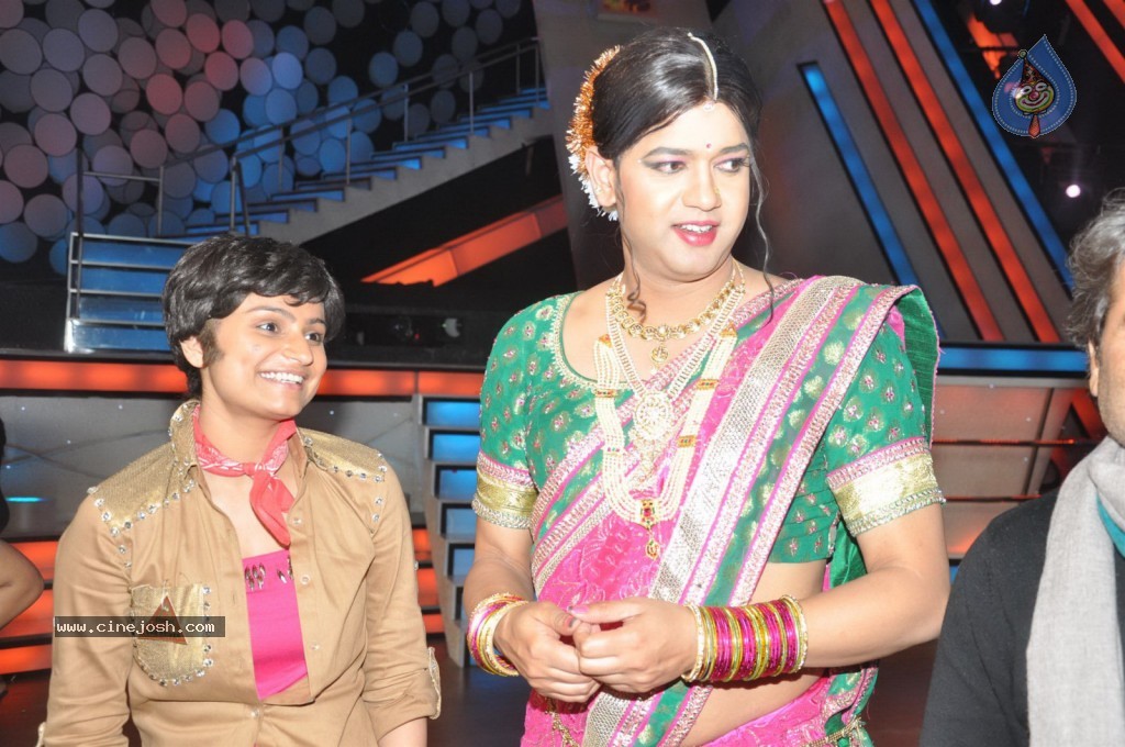 Celebs at Nach Baliye 5 Sets - 31 / 33 photos