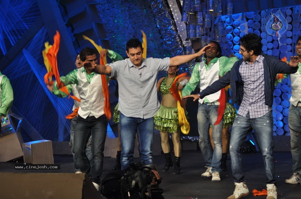 Celebs at NDTV Greenathon 2012 - 19 / 47 photos