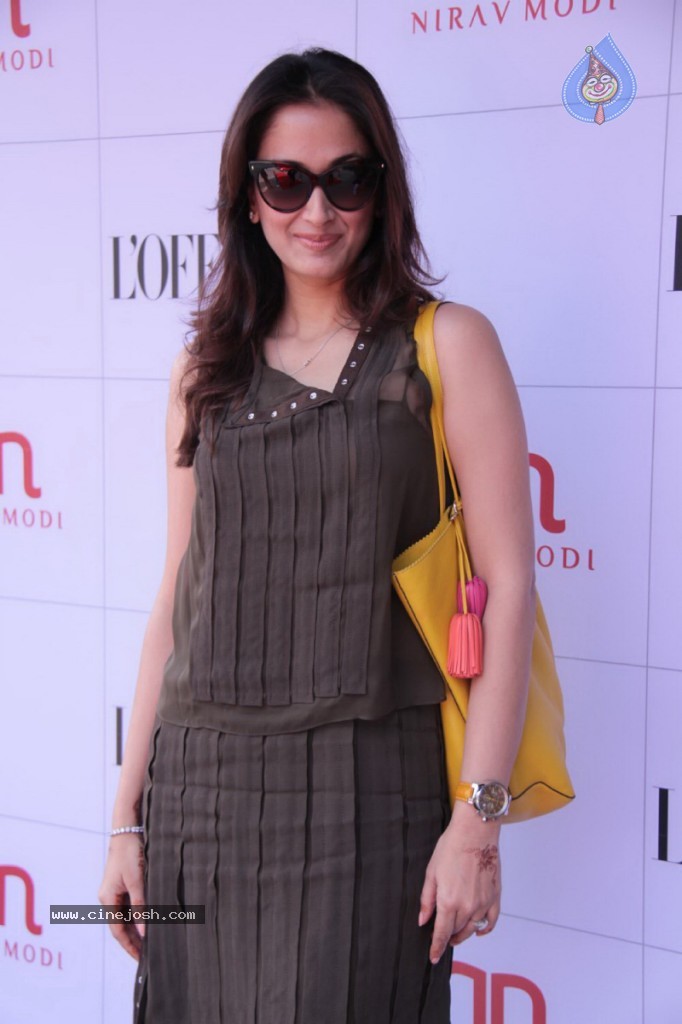 Celebs at Nirav Modi Jewellery Event - 45 / 74 photos