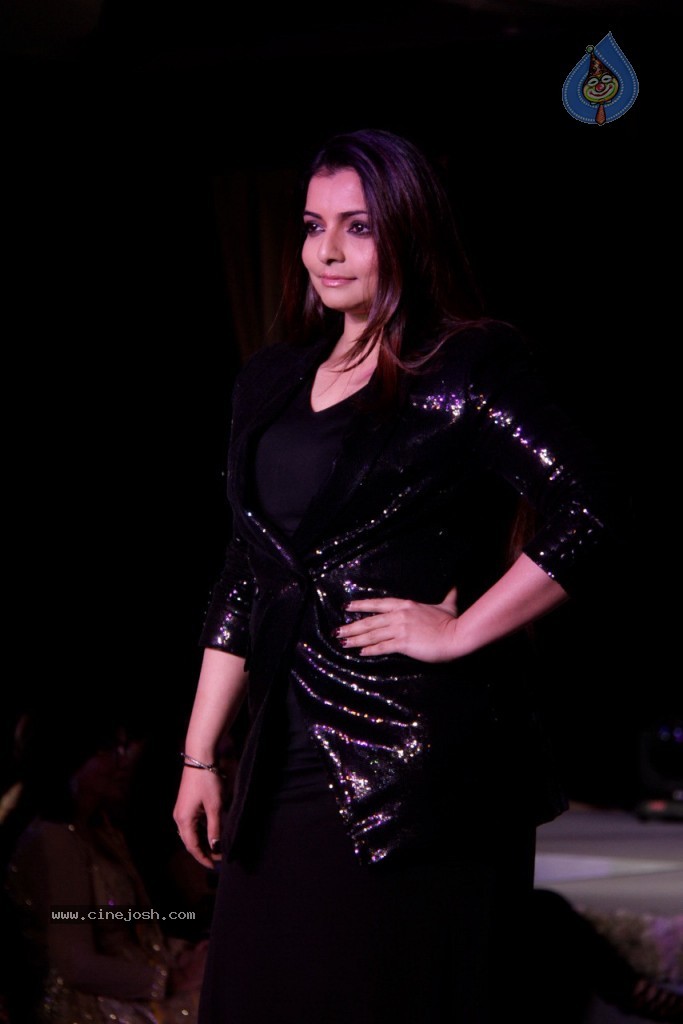 Celebs at No More Fear Fashion Show - 22 / 74 photos