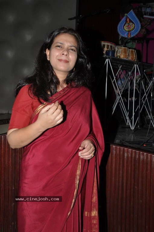 Celebs at Peepli Live play the drum song Performance's Event - 64 / 75 photos